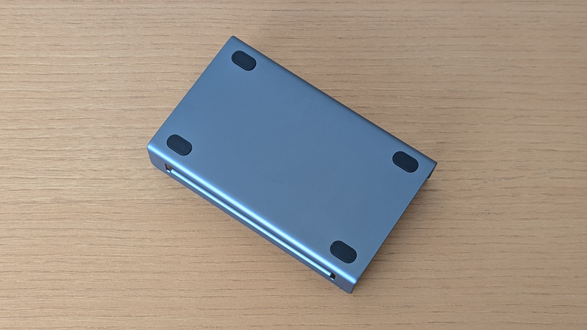 GMKtec EVO-X1 AI ミニ PC スタンド