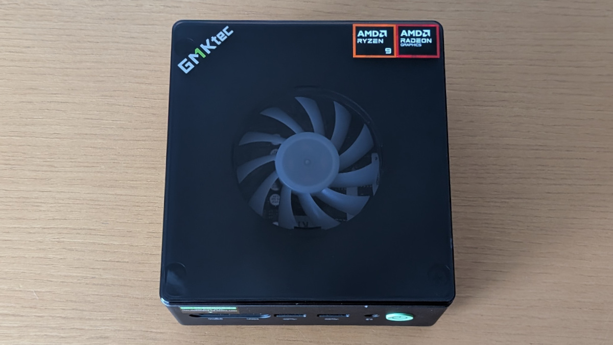 GMKtec NucBox K11 上面