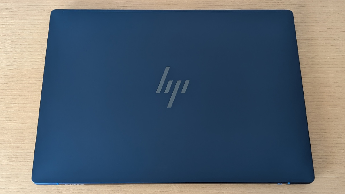 HP EliteBook Ultra G1q AI PC 天板
