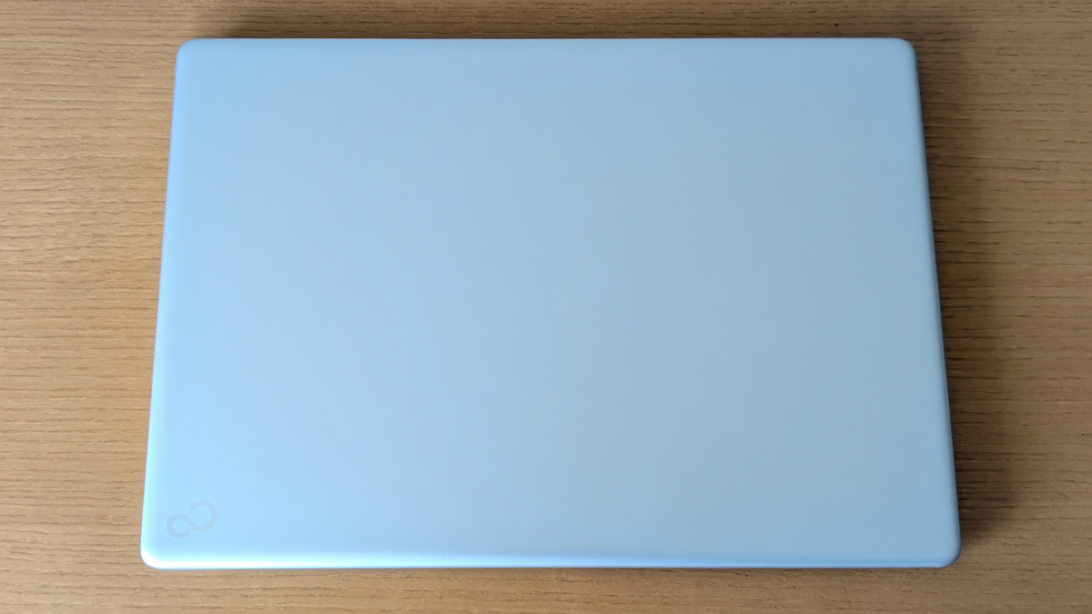 富士通 FMV Note C 天板