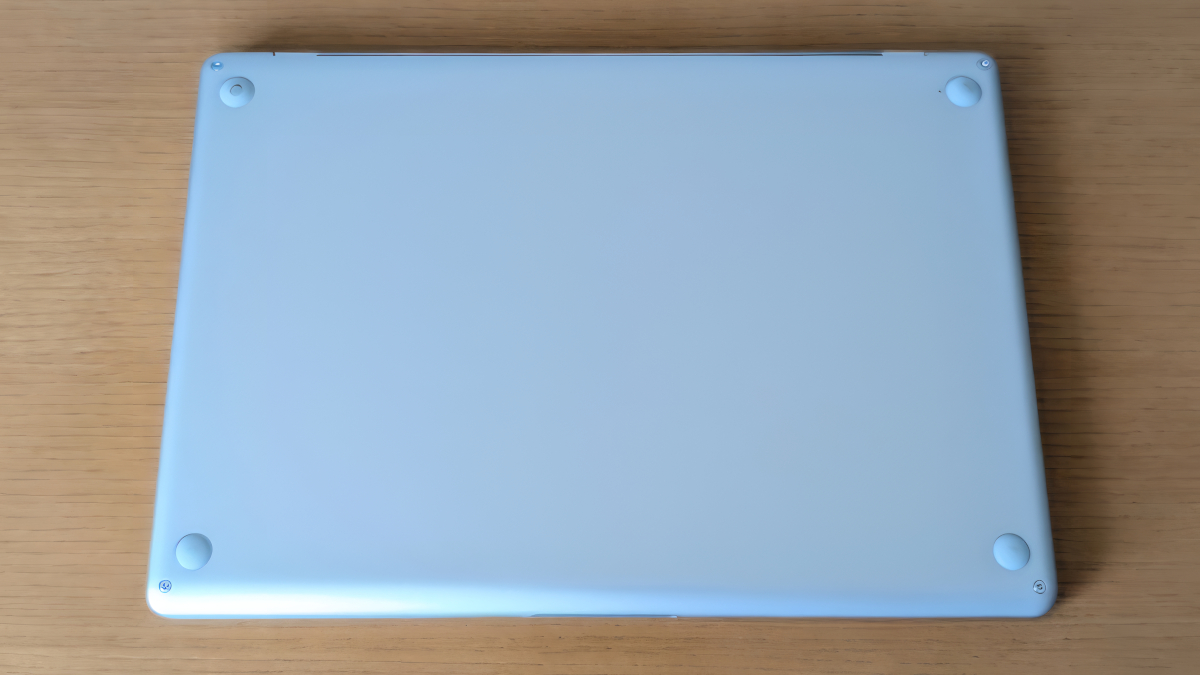 富士通 FMV Note C 底面