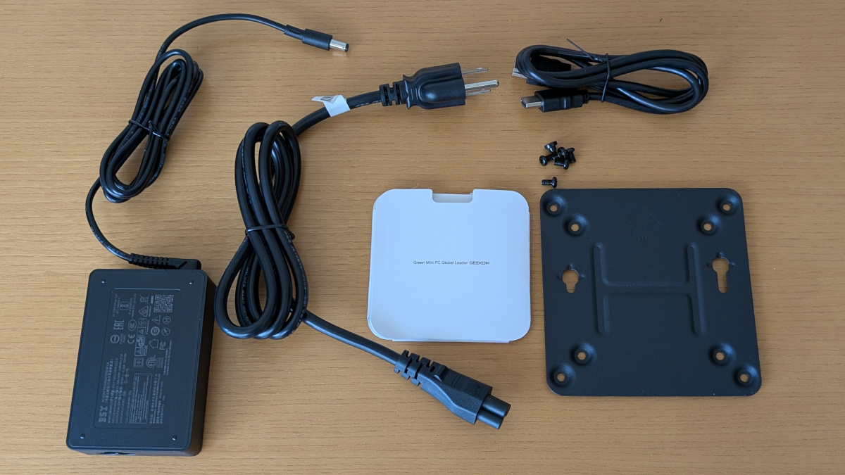 GEEKOM GT13 Pro 2025エディション 同梱物