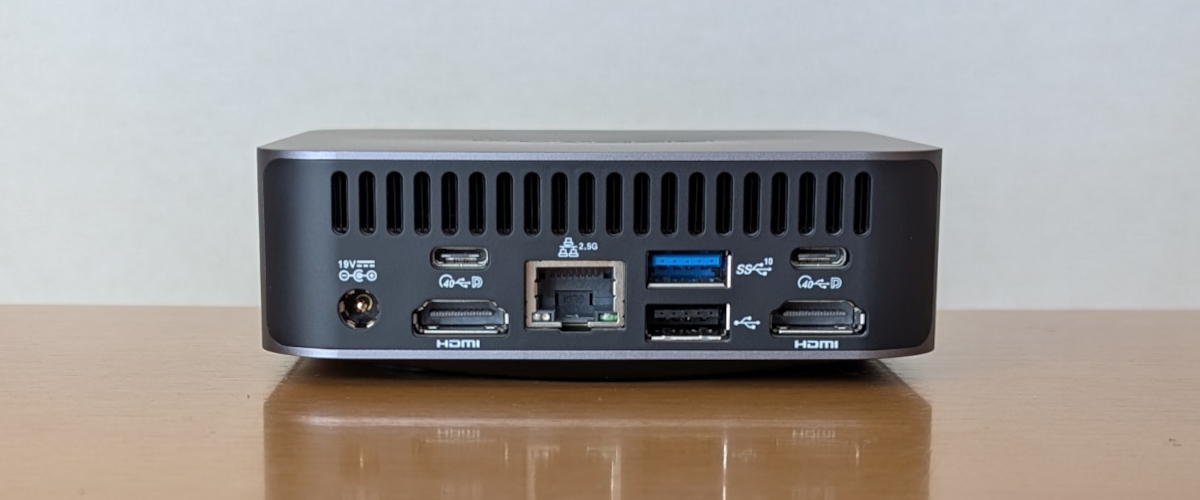 GEEKOM GT13 Pro 2025エディション 背面