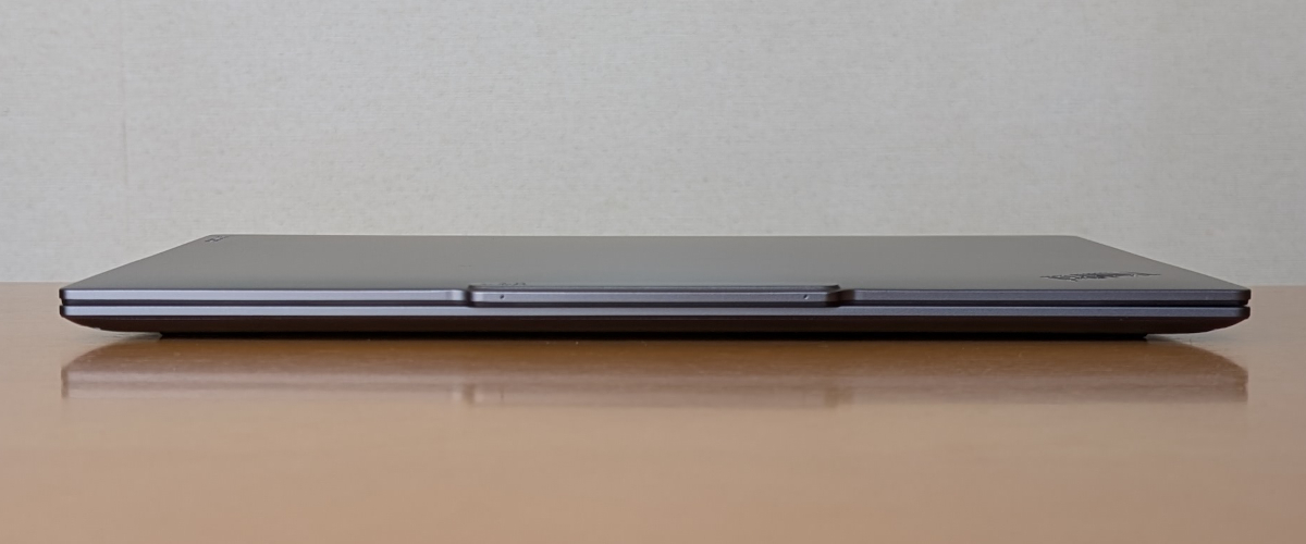 Lenovo ThinkPad X9 14 Gen 1 Aura Edition 前面