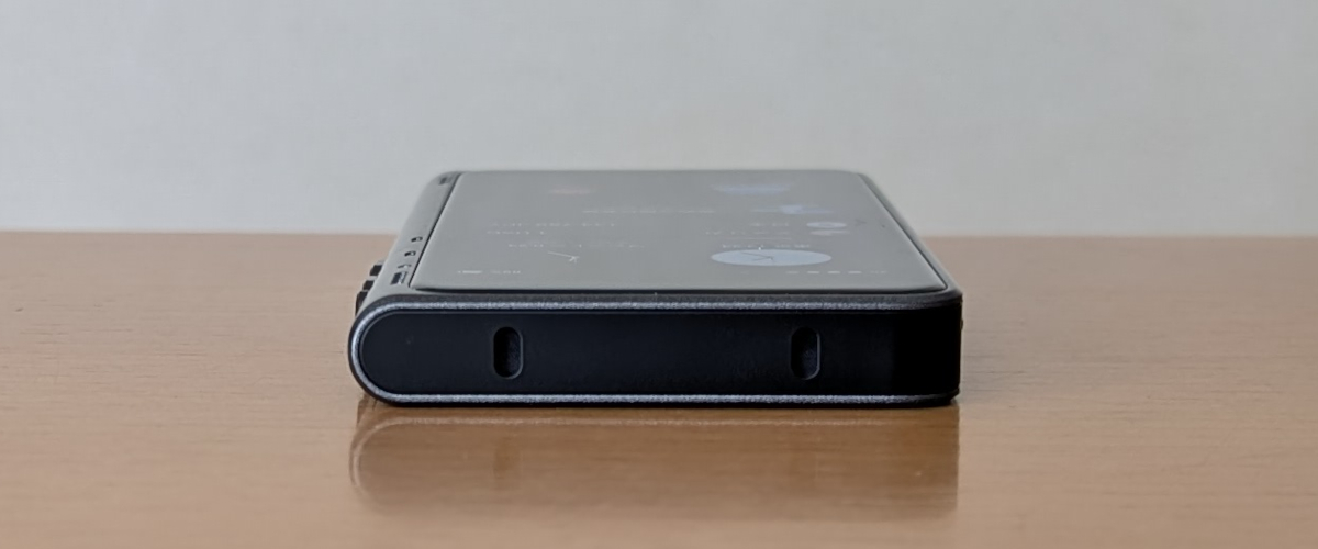 Timekettle T1 翻訳機 上側面