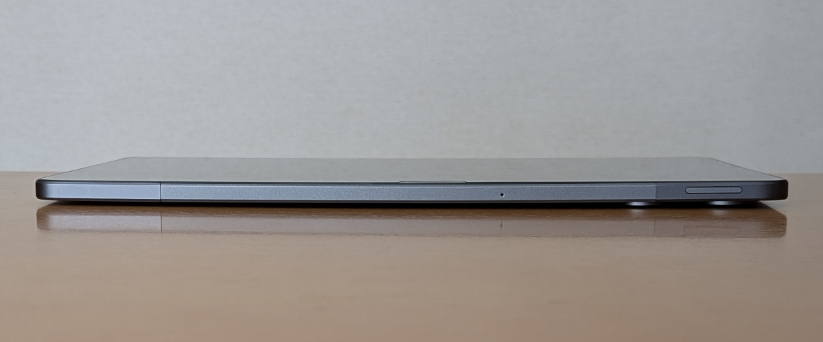 Blackview MEGA 3 上側面