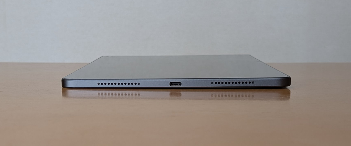 Blackview MEGA 3 右側面