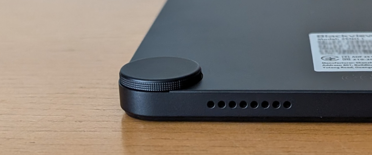 Blackview ZENO 1 背面スタンド穴