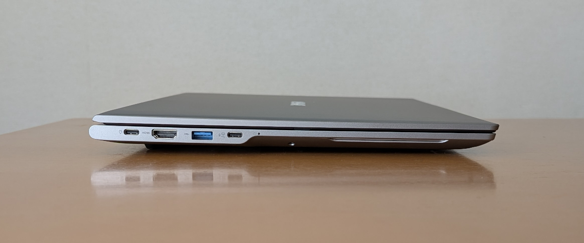 ACEMAGIC RX16 左側面