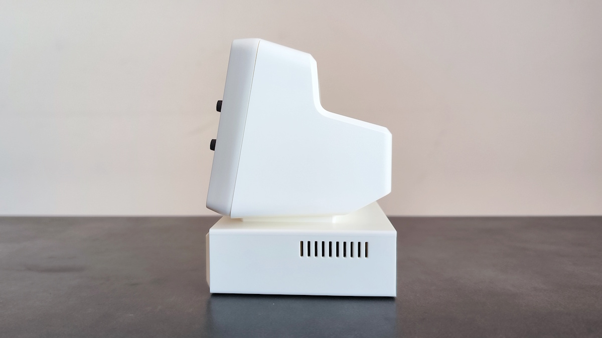 HAGiBiS Mini Monitor USB-C Docking Station 側面