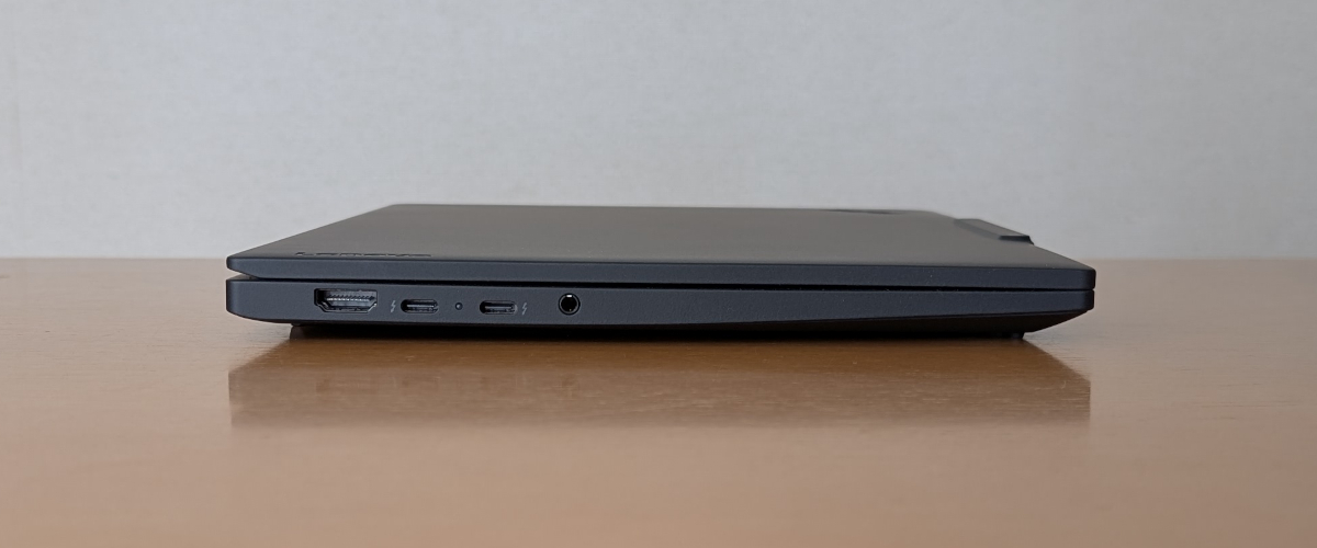 Lenovo ThinkPad X13 Gen 6(13.3型 Intel) 左側面