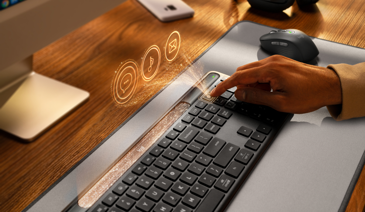 Logicool Signature Slim Solar+ K980