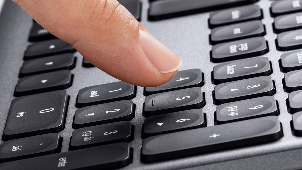 サンワサプライ ワイヤレスキーボード SKB-WBT41BK