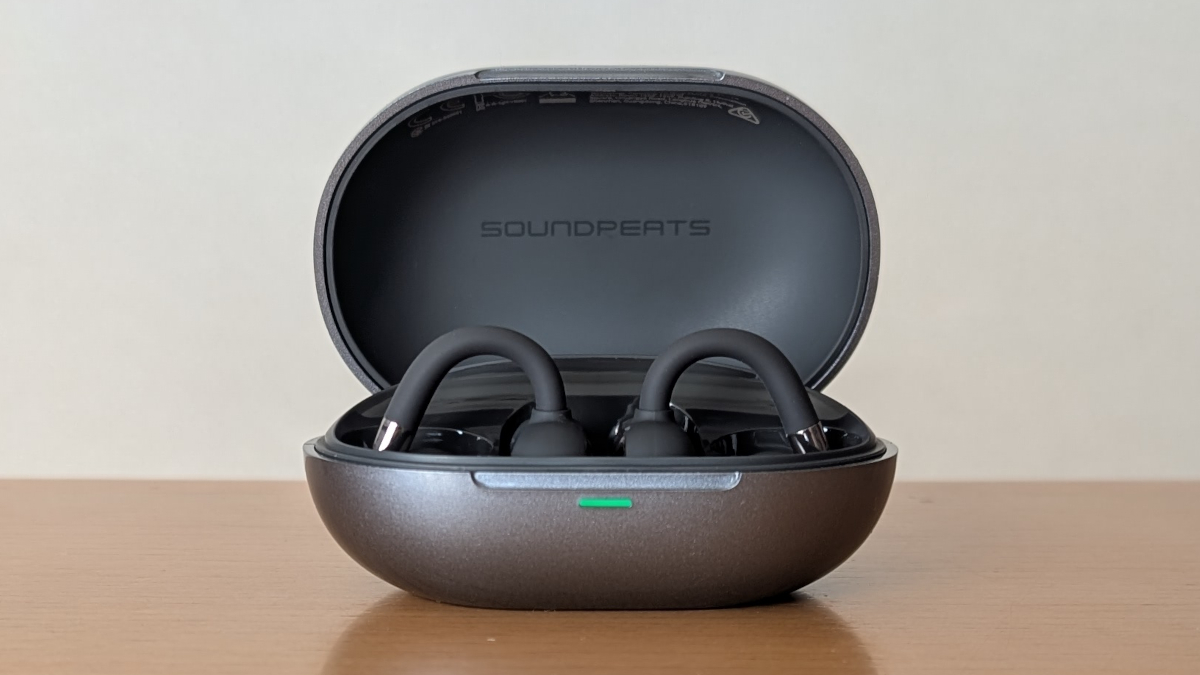 SOUNDPEATS Clip1 ケース前面