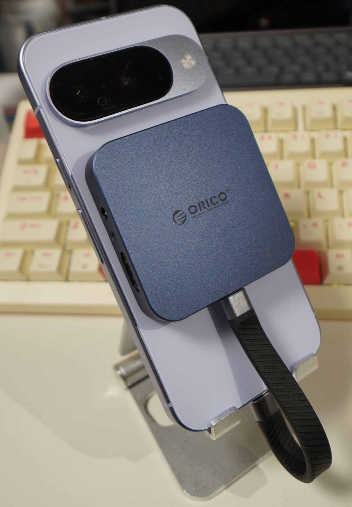 ORICO 8-IN-1 ドッキングステーション MG7 スマホ装着