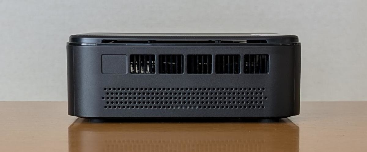 NiPoGi E3B (Ryzen 7 7730U) 左側面