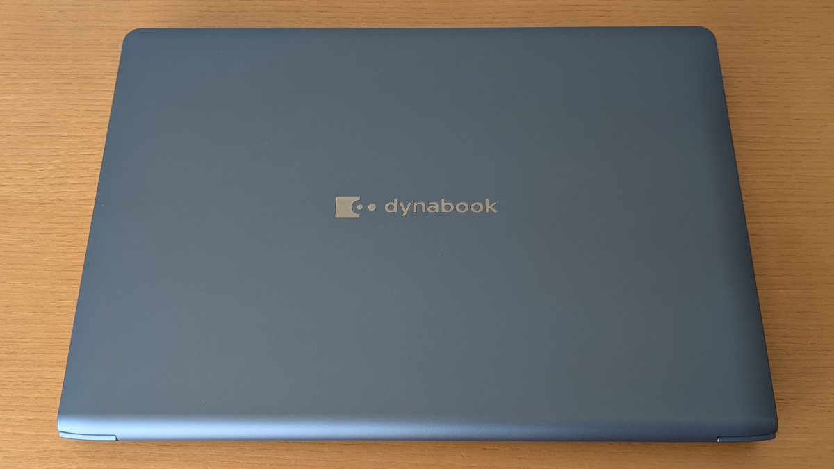 dynabook T7/A (AZ) 天板