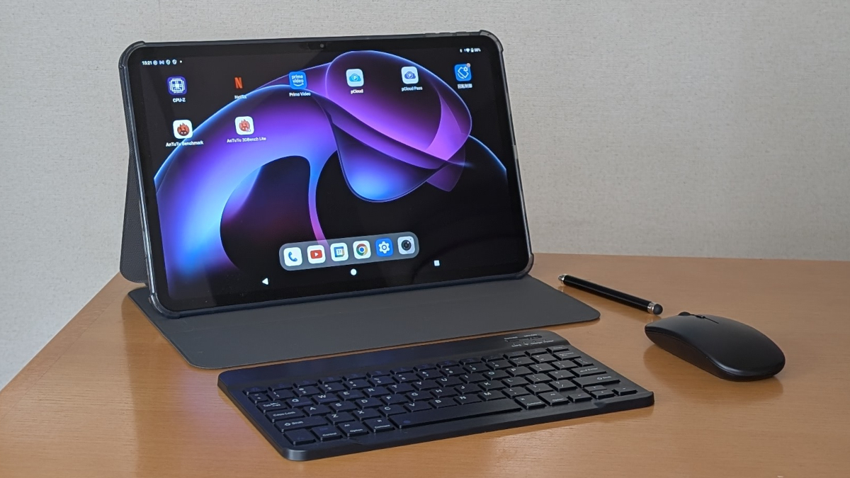LZF ZPad2 レビュー － 13.4インチの大画面にキーボード・マウスも付属