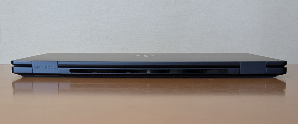 HP OmniBook X Flip 14-kb 背面